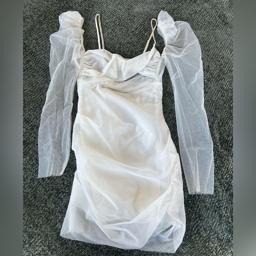 The Bar Jean Dress in Blanc - Picture 8 of 8